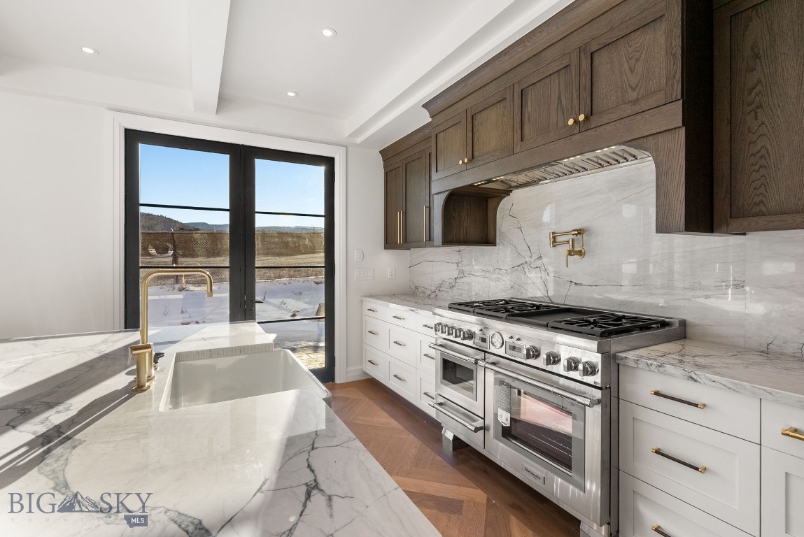 Yellowtail Residences Condominiums - Residential