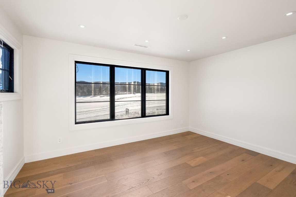 Yellowtail Residences Condominiums - Residential