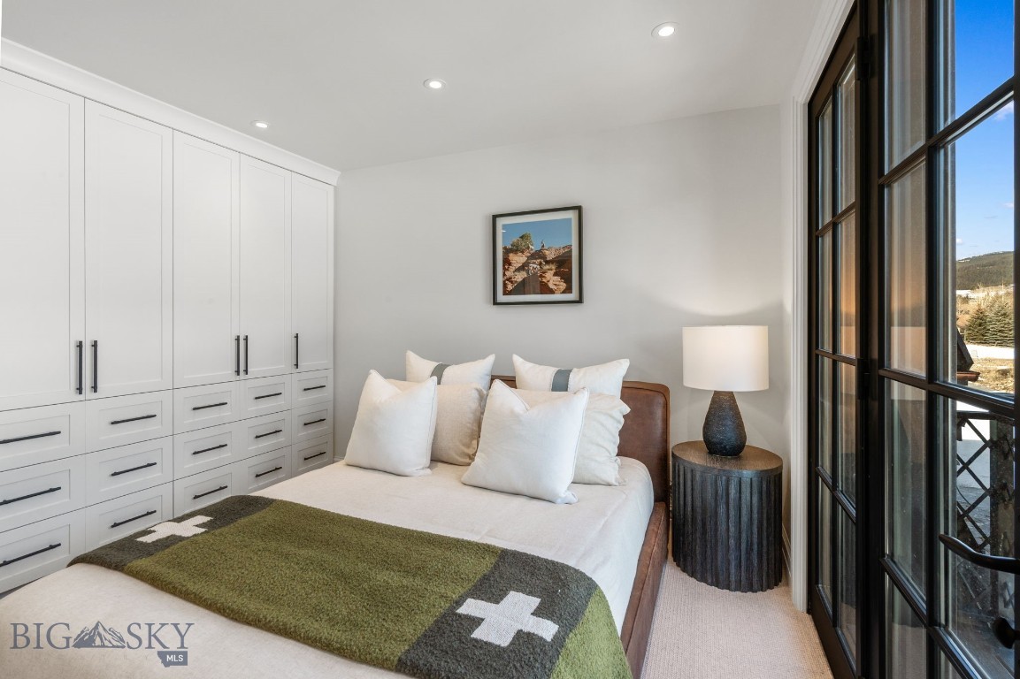 Yellowtail Residences Condominiums - Residential