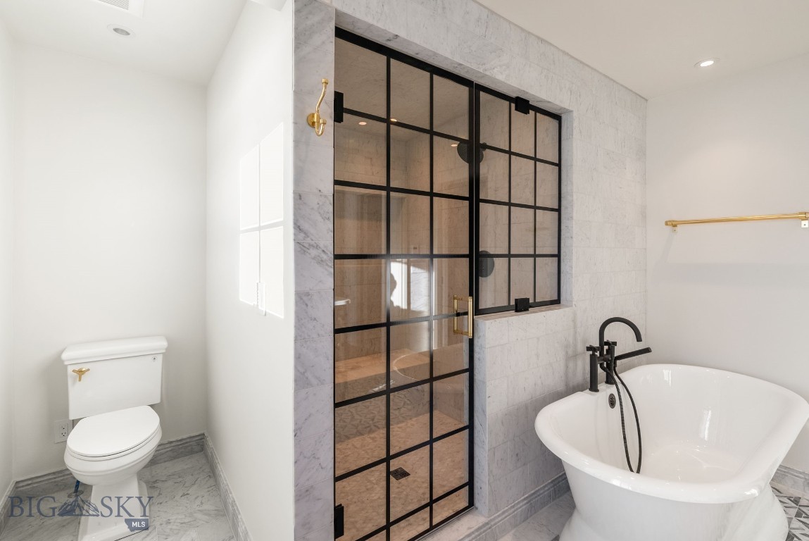 Yellowtail Residences Condominiums - Residential