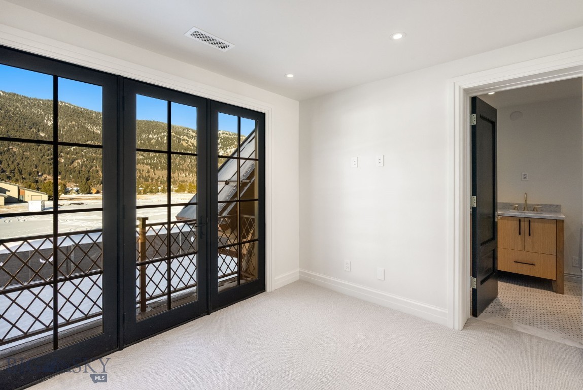 Yellowtail Residences Condominiums - Residential