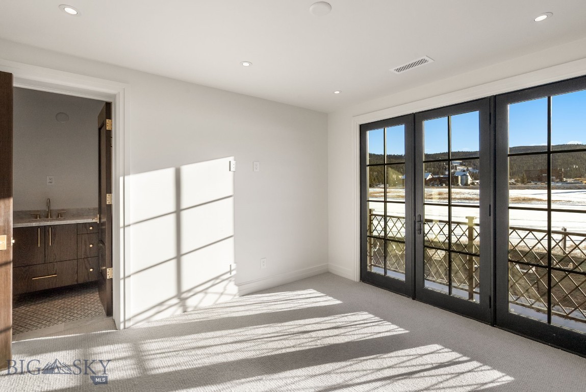 Yellowtail Residences Condominiums - Residential