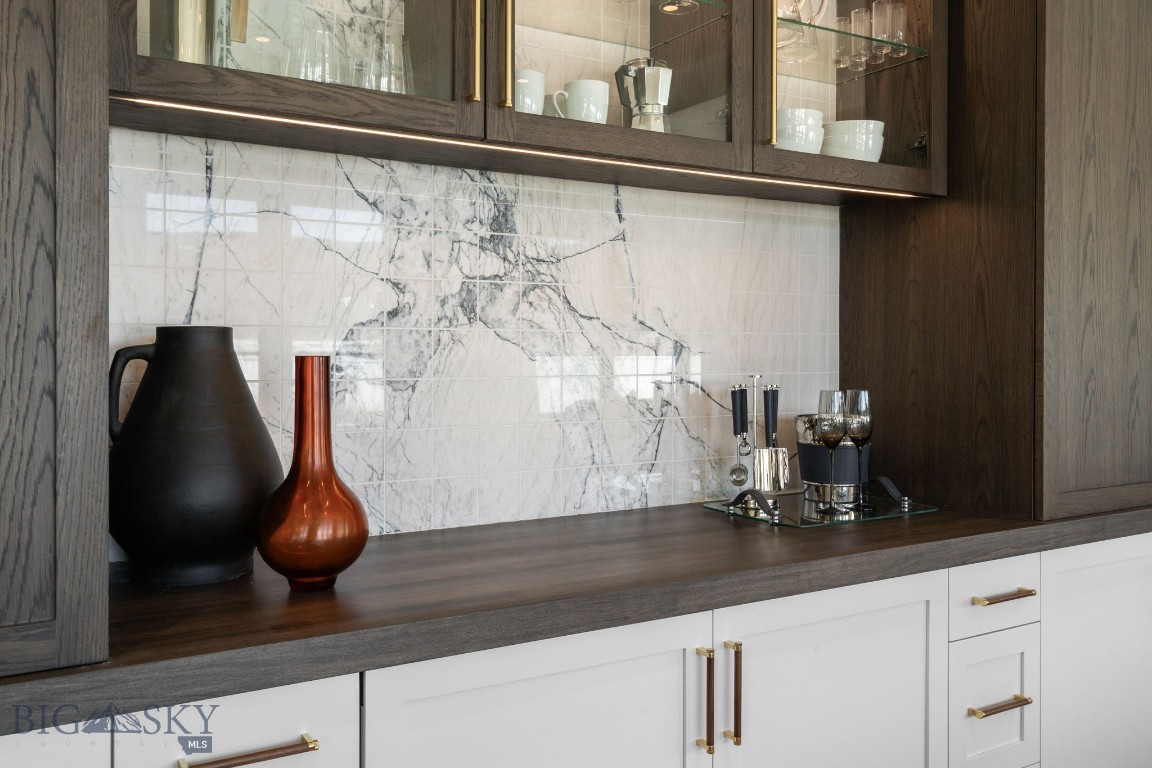 Yellowtail Residences Condominiums - Residential