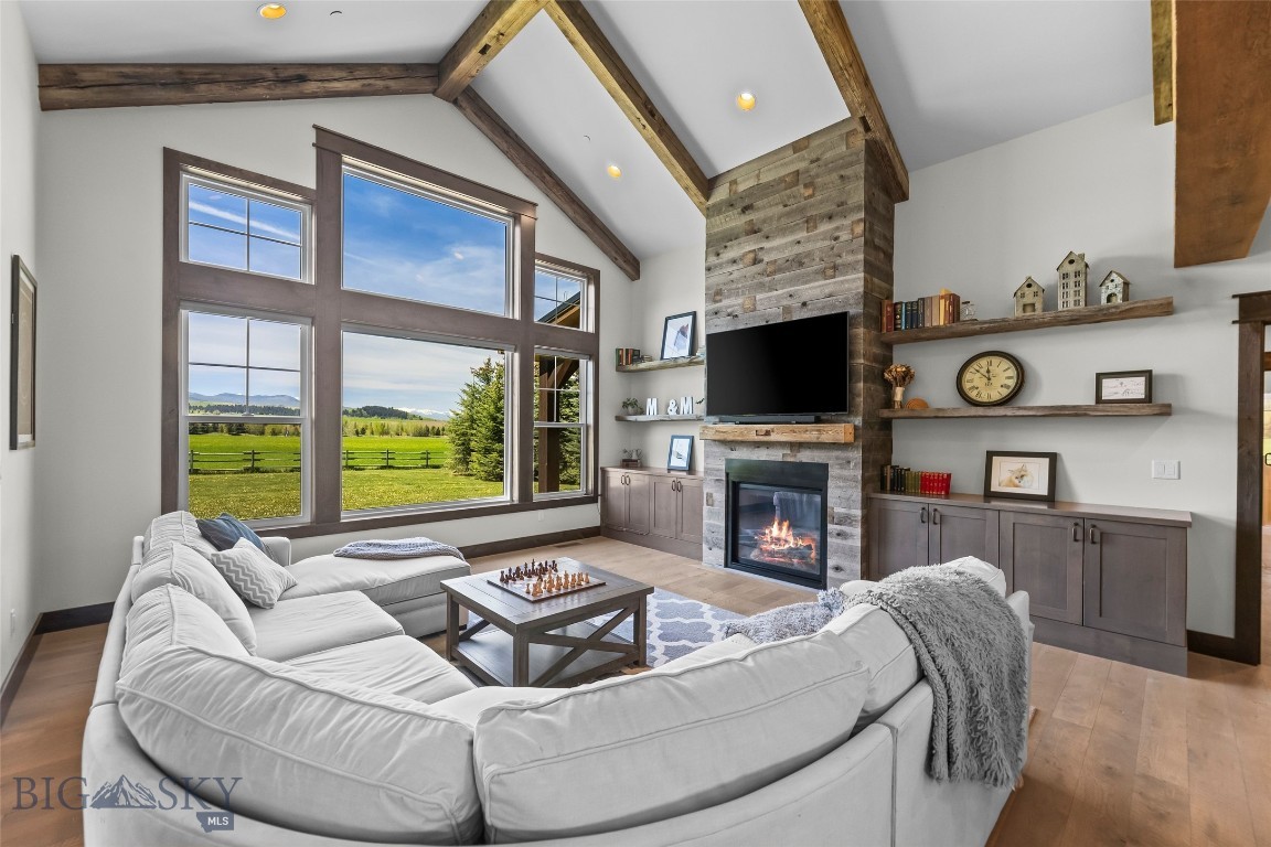 Greenhills Ranch - Residential