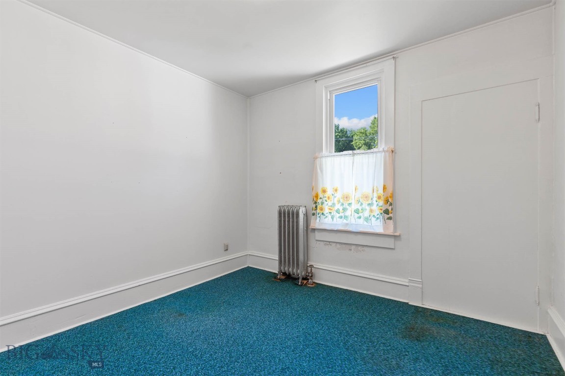 Manhattan, Montana 59741, United States, 7 Bedrooms Bedrooms, ,2 BathroomsBathrooms,Residential,Contingent,47389