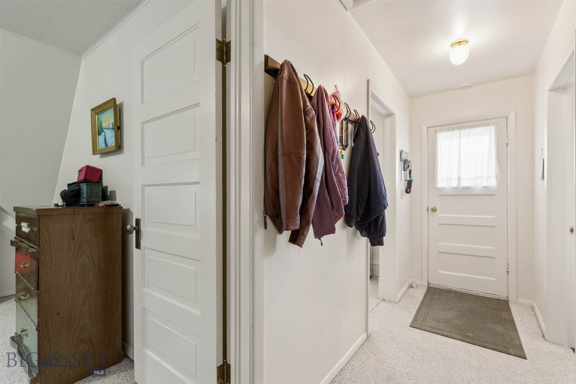 Manhattan, Montana 59741, United States, 7 Bedrooms Bedrooms, ,2 BathroomsBathrooms,Residential,Contingent,47389