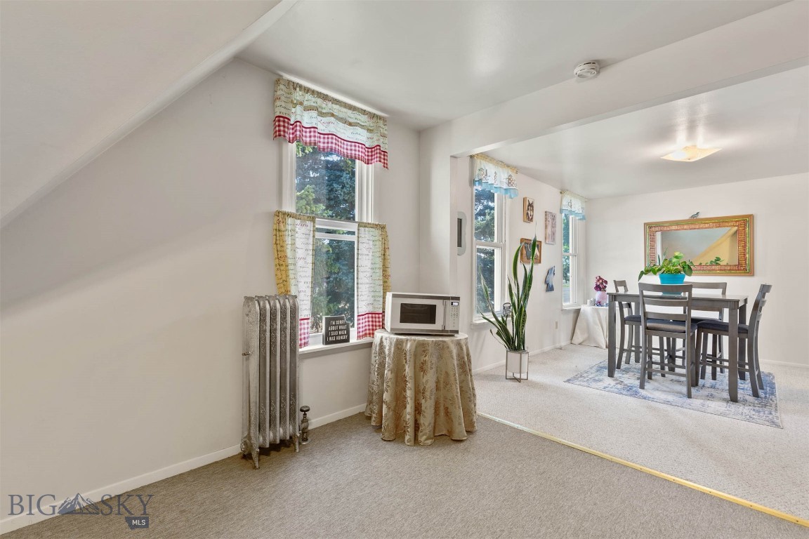 Manhattan, Montana 59741, United States, 7 Bedrooms Bedrooms, ,2 BathroomsBathrooms,Residential,Contingent,47389