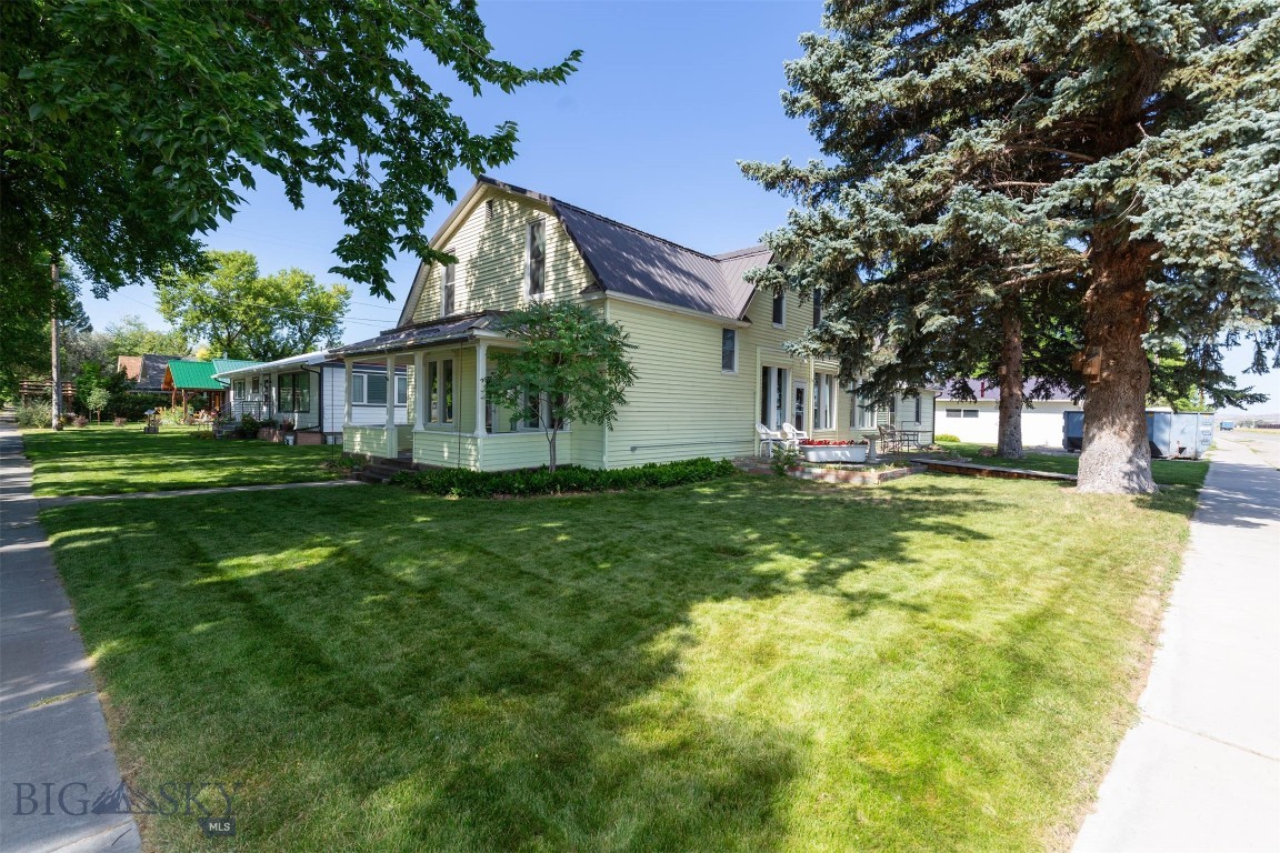 Manhattan, Montana 59741, United States, 7 Bedrooms Bedrooms, ,2 BathroomsBathrooms,Residential,Contingent,47389