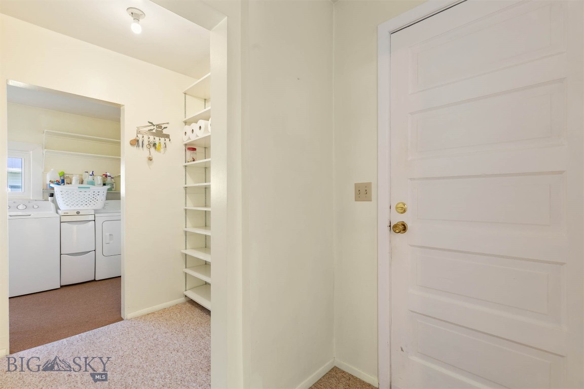 Manhattan, Montana 59741, United States, 7 Bedrooms Bedrooms, ,2 BathroomsBathrooms,Residential,Contingent,47389