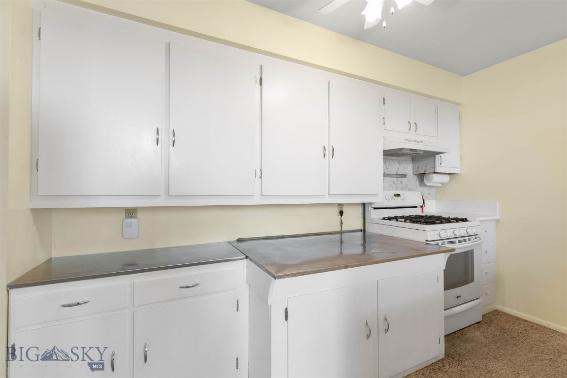 Manhattan, Montana 59741, United States, 7 Bedrooms Bedrooms, ,2 BathroomsBathrooms,Residential,Contingent,47389