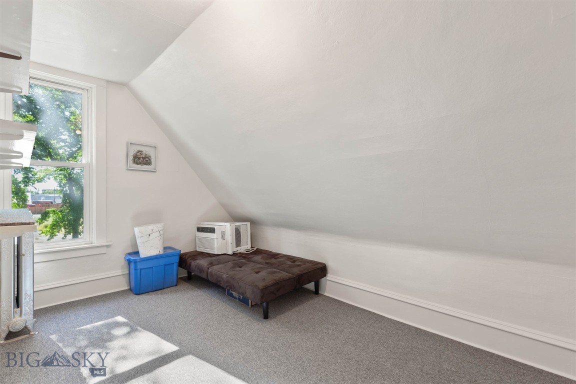 Manhattan, Montana 59741, United States, 7 Bedrooms Bedrooms, ,2 BathroomsBathrooms,Residential,Contingent,47389