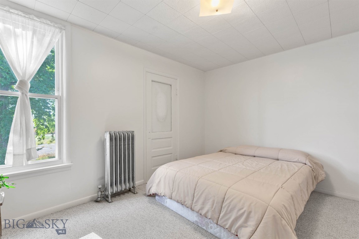 Manhattan, Montana 59741, United States, 7 Bedrooms Bedrooms, ,2 BathroomsBathrooms,Residential,Contingent,47389