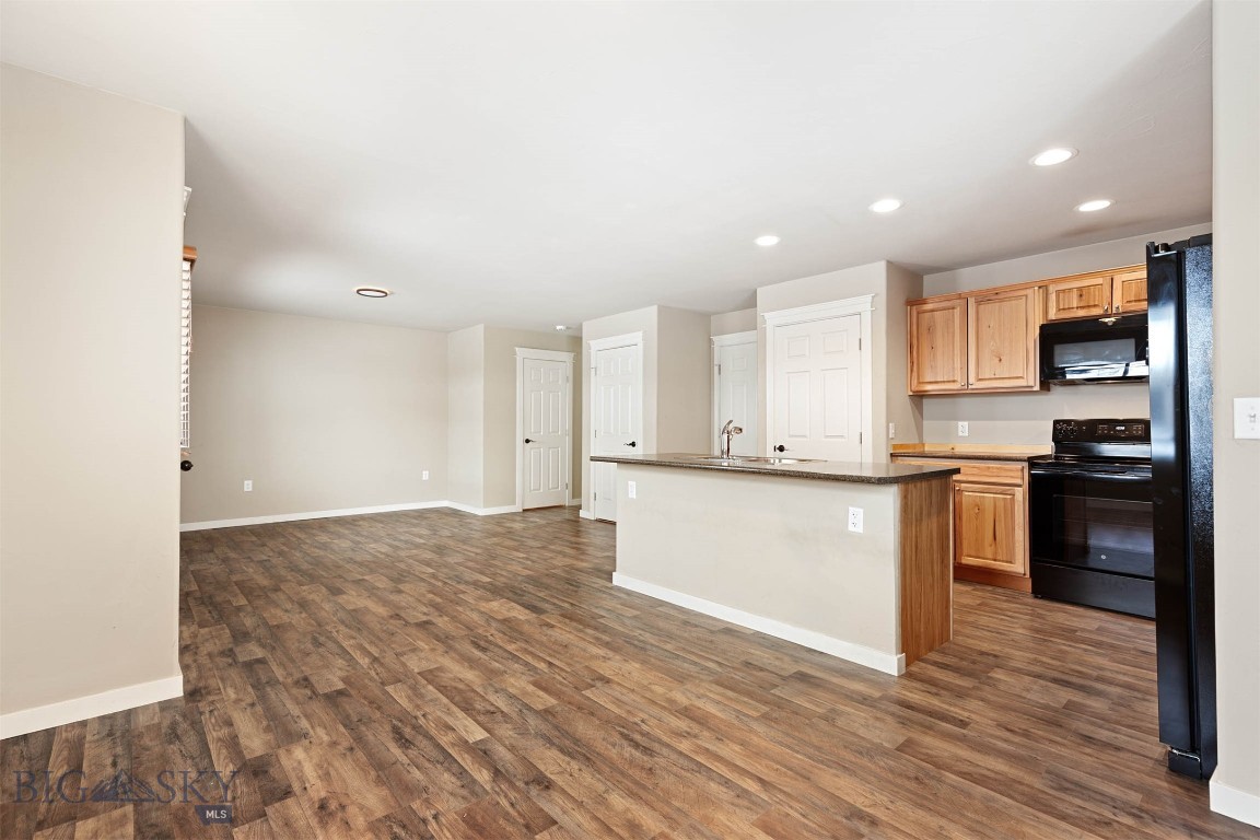 Bozeman, Montana 59718, United States, 3 Bedrooms Bedrooms, ,3 BathroomsBathrooms,Residential,Contingent,2271