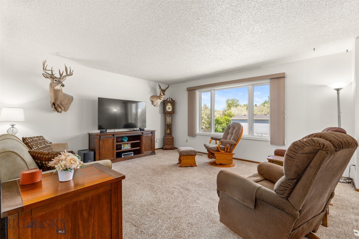 2801 Saratoga Trail