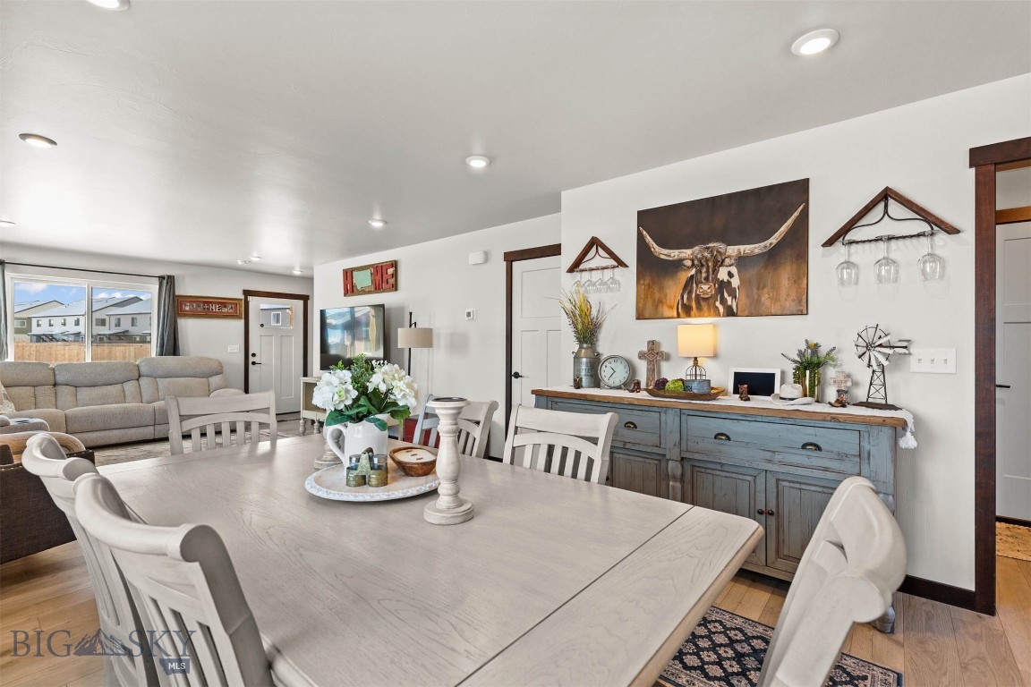 Belgrade, Montana 59714, United States, 3 Bedrooms Bedrooms, ,3 BathroomsBathrooms,Residential,Contingent,13202