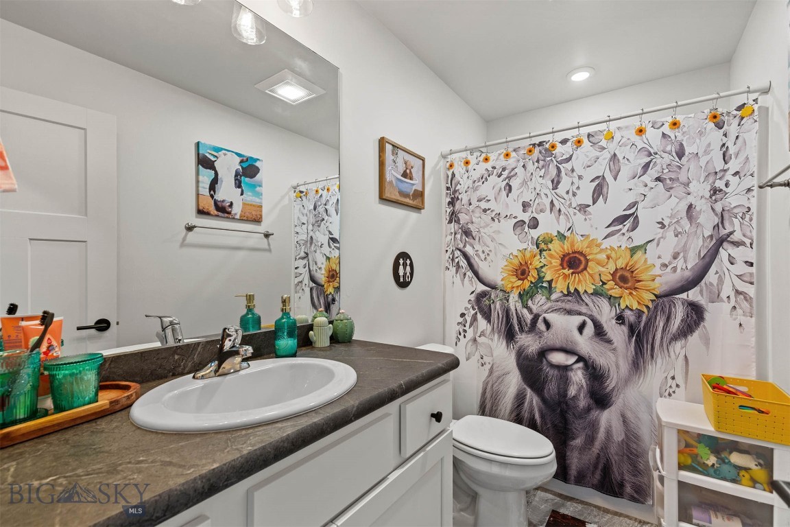 Belgrade, Montana 59714, United States, 3 Bedrooms Bedrooms, ,3 BathroomsBathrooms,Residential,Contingent,13202