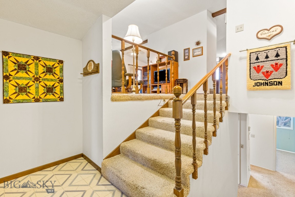 1210 S Cedarview Drive