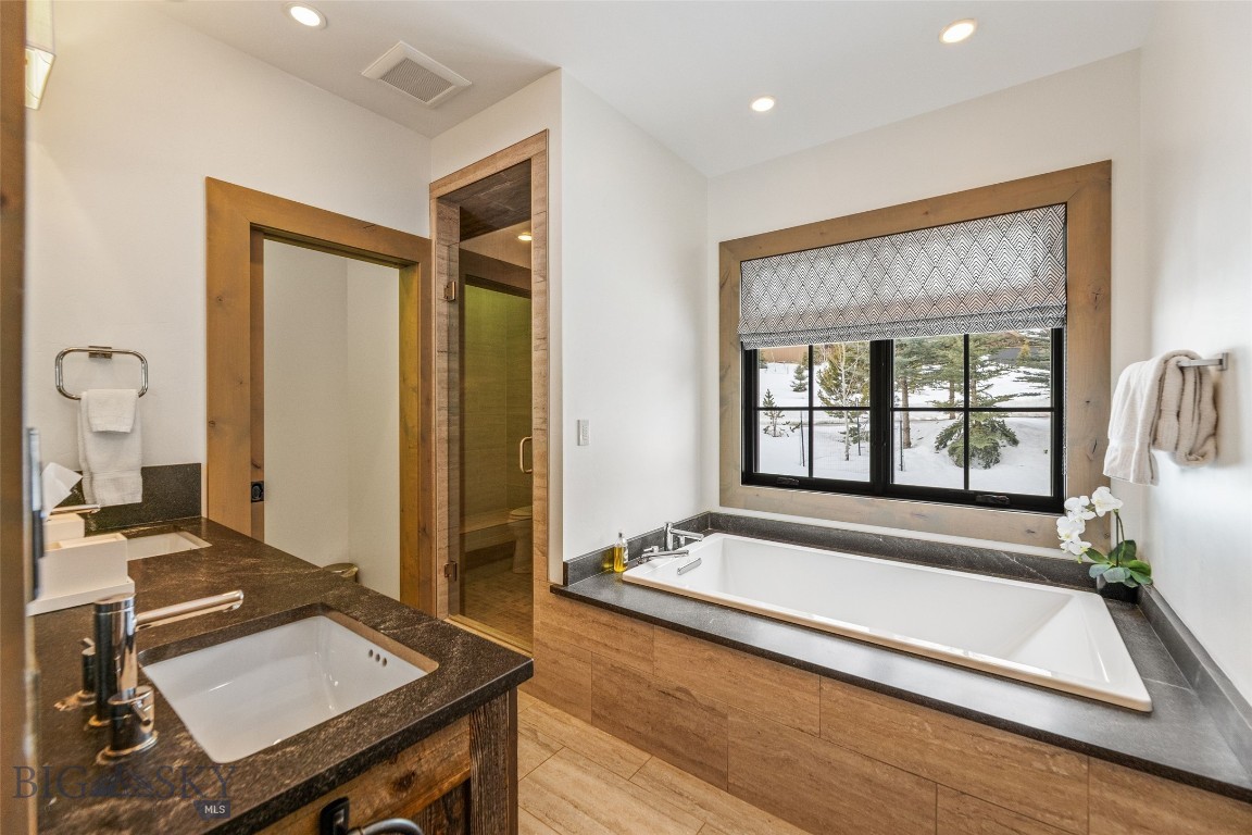 Settlement Cabin - Residential