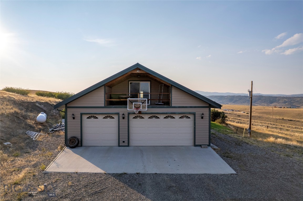 Wineglass Mountain - Residential