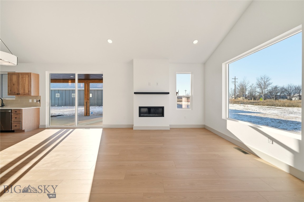 Manhattan Meadows - Residential