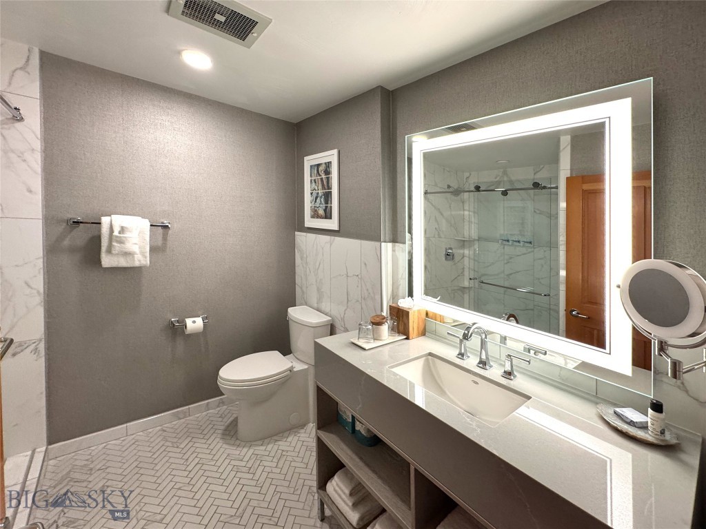 Summit Hotel Condo - Residential