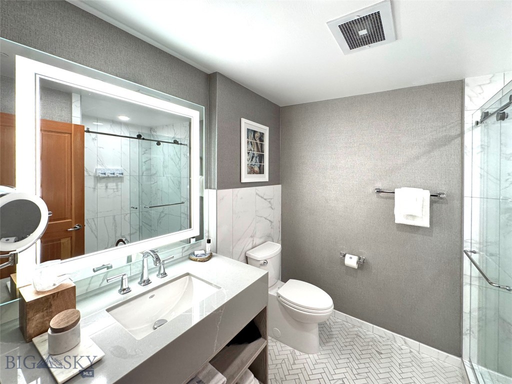 Summit Hotel Condo - Residential