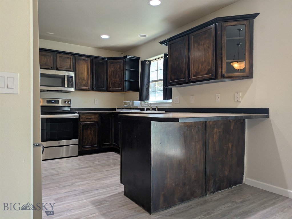 River Rock and Royal Village - Residential