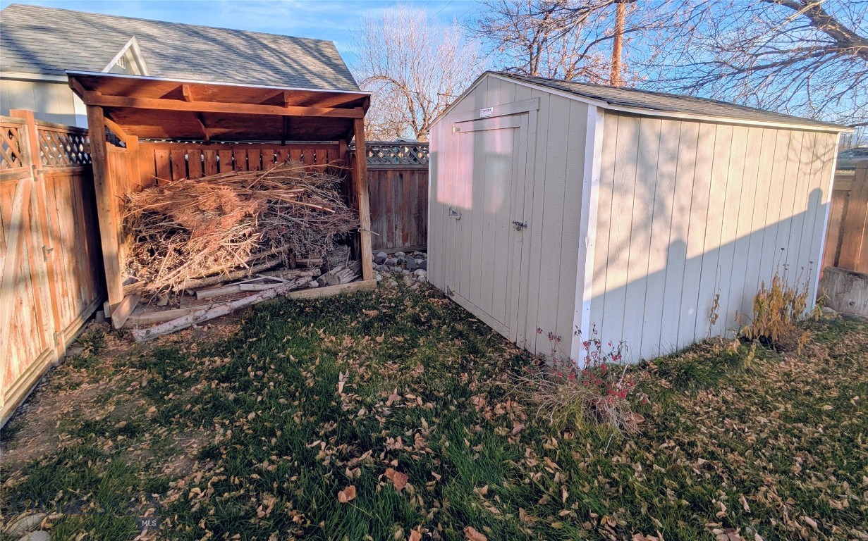 River Rock and Royal Village - Residential