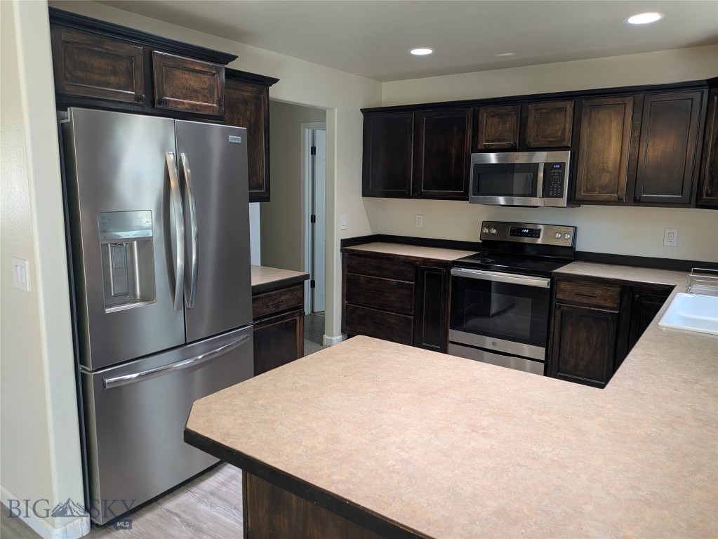 River Rock and Royal Village - Residential