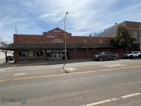 Photo of 818 Main Street, Miles City, MT 59301 (MLS # 407522)