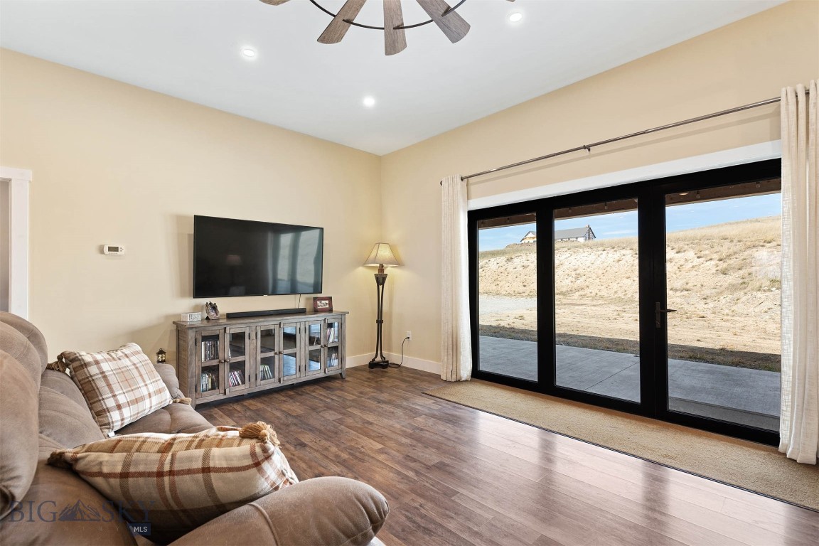 Hilltop Vista - Residential