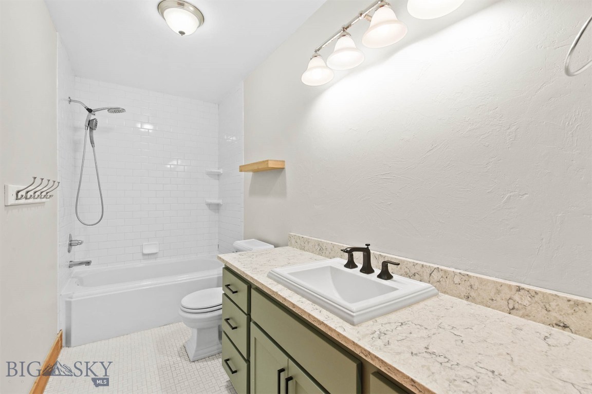 Bozeman, Montana 59718, United States, 4 Bedrooms Bedrooms, ,3 BathroomsBathrooms,Residential,Contingent,69775