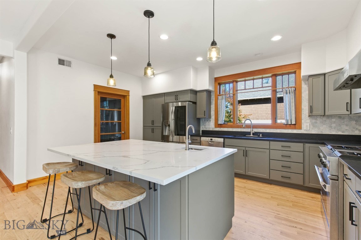 Bozeman, Montana 59718, United States, 4 Bedrooms Bedrooms, ,3 BathroomsBathrooms,Residential,Contingent,69775