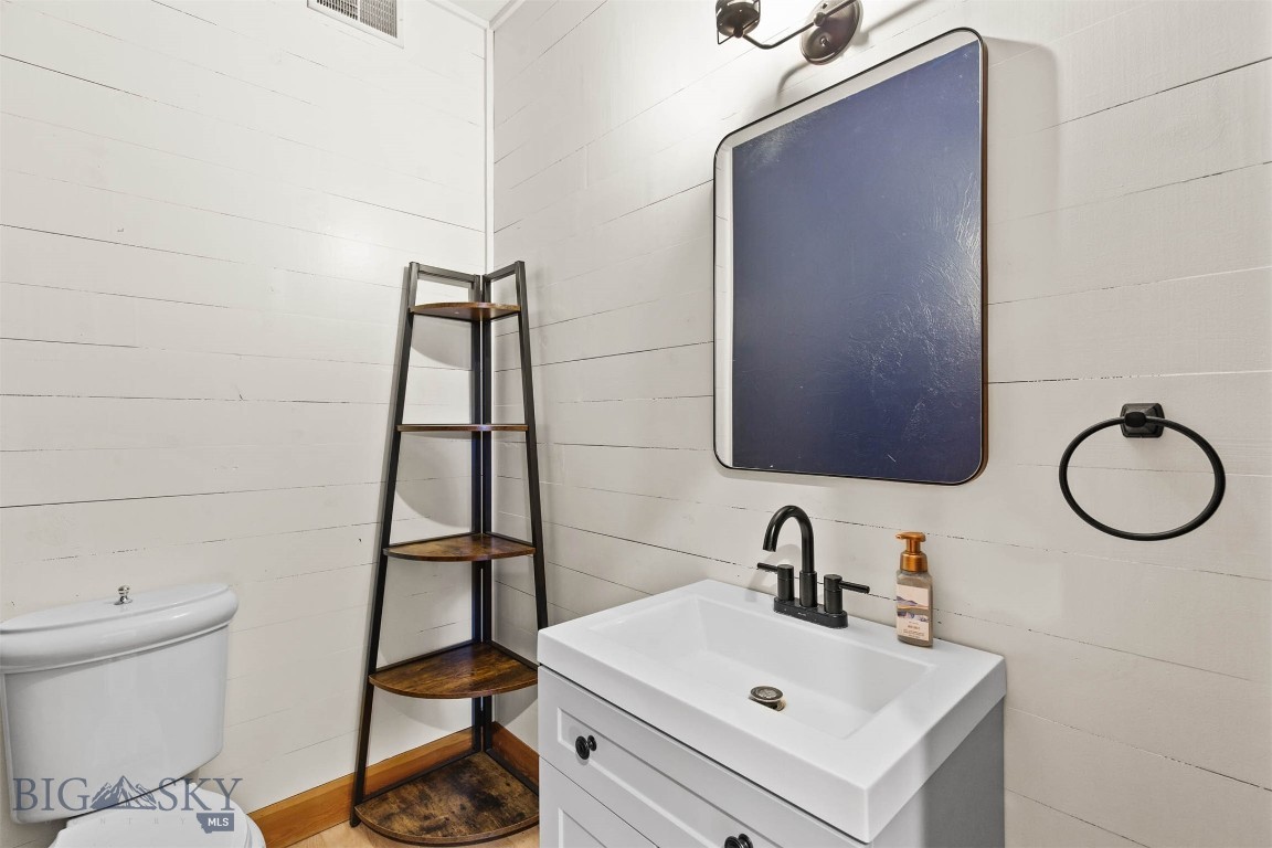 Bozeman, Montana 59718, United States, 4 Bedrooms Bedrooms, ,3 BathroomsBathrooms,Residential,Contingent,69775