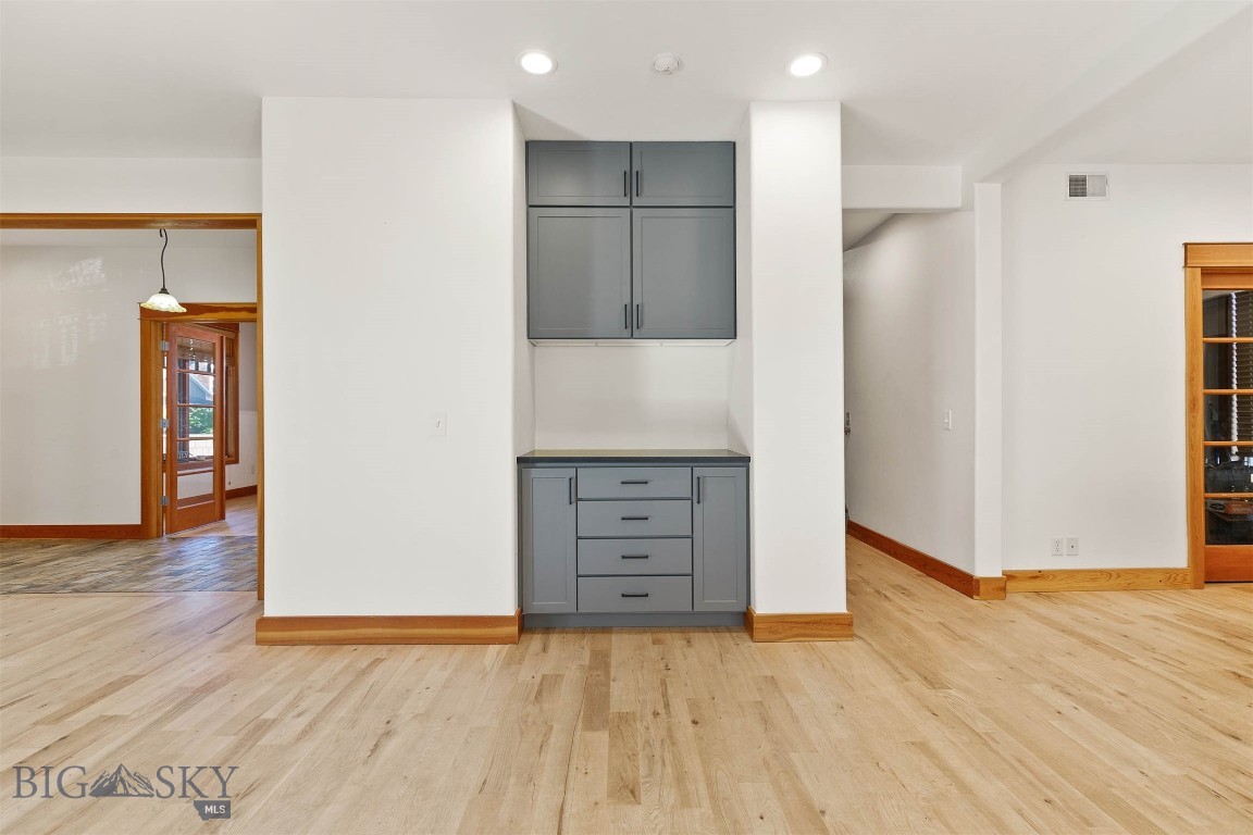 Bozeman, Montana 59718, United States, 4 Bedrooms Bedrooms, ,3 BathroomsBathrooms,Residential,Contingent,69775