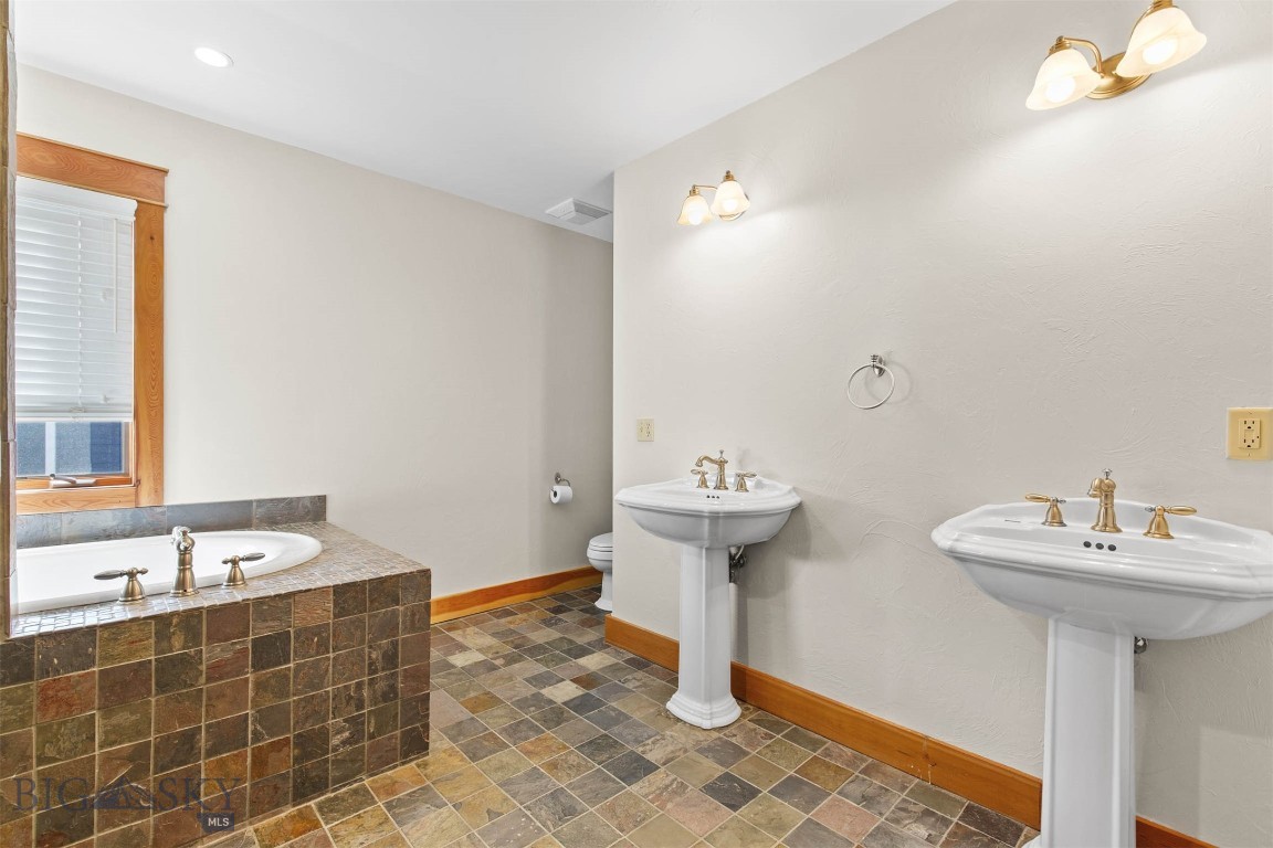 Bozeman, Montana 59718, United States, 4 Bedrooms Bedrooms, ,3 BathroomsBathrooms,Residential,Contingent,69775