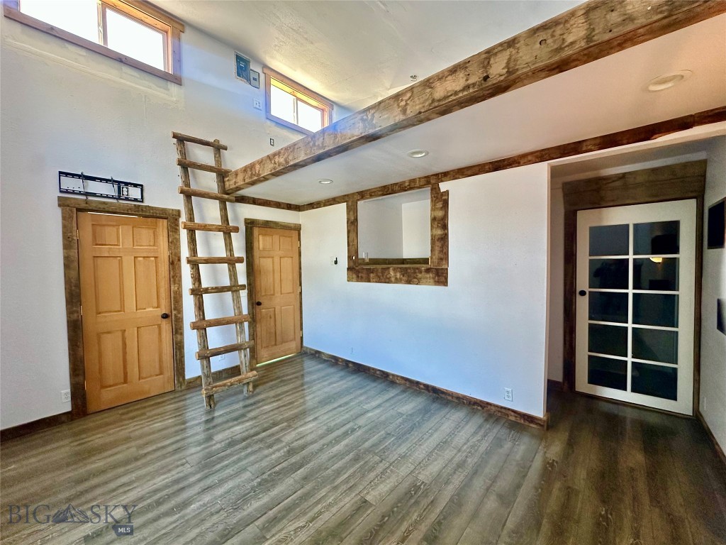 Ponderosa Pines - Residential