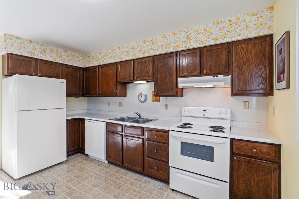 Chequamegon Village - Residential