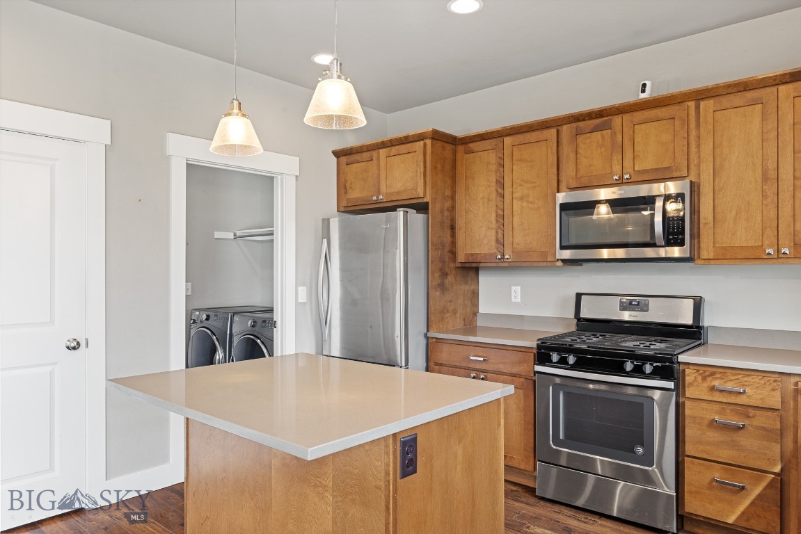 Bozeman, Montana 59718, United States, 3 Bedrooms Bedrooms, ,3 BathroomsBathrooms,Residential,Active,45002