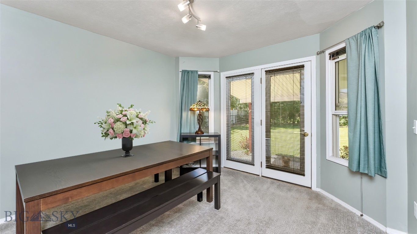 1008 E Missoula