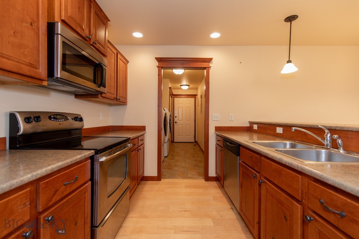 Flanders Creek - Residential