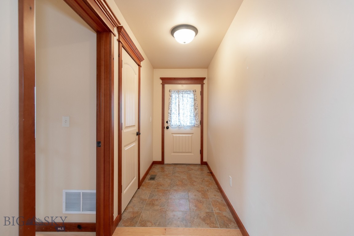 Flanders Creek - Residential