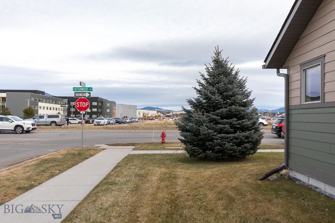 Flanders Creek - Residential