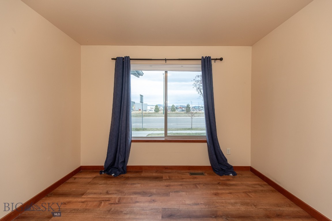 Flanders Creek - Residential