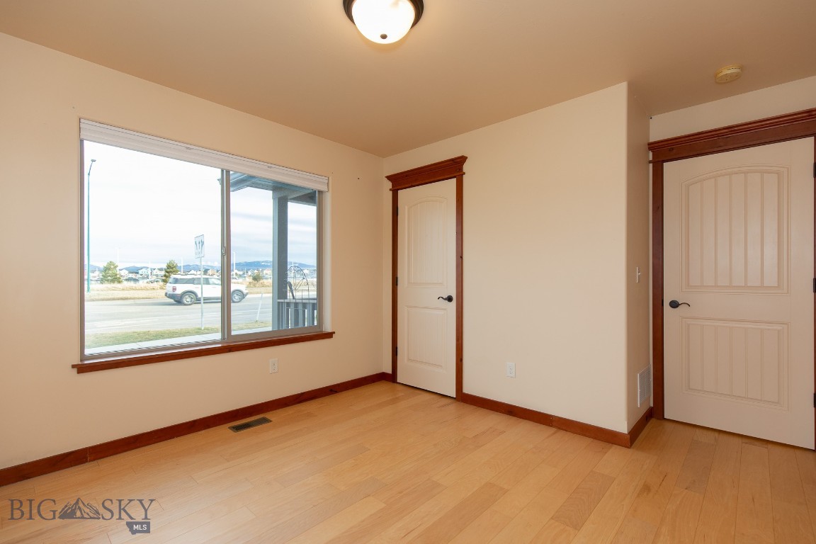 Flanders Creek - Residential