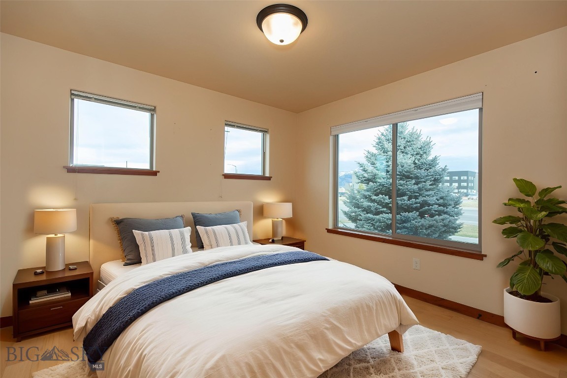 Flanders Creek - Residential