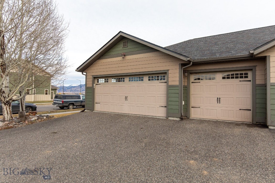 Flanders Creek - Residential