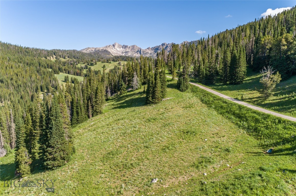 Beehive Basin - Land