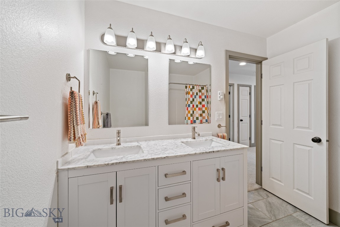 Grey Wolf Condo - Residential