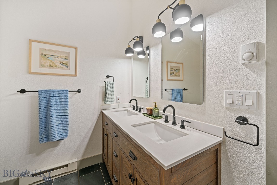 Grey Wolf Condo - Residential